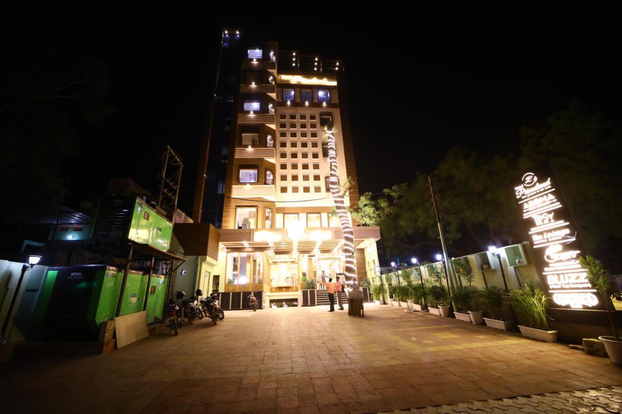 Hotel Prime Land Váránasí Exteriér fotografie